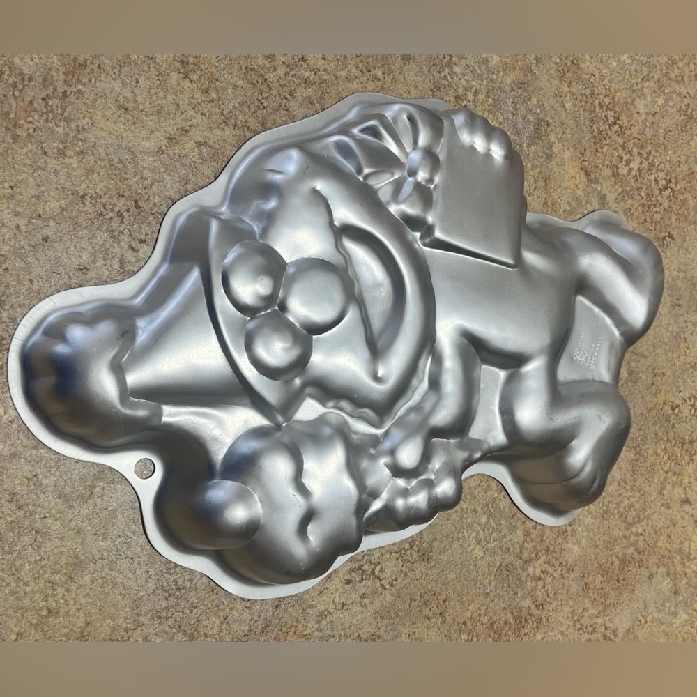 Wilton 1996 Sesame Street Elmo Cake Pan 2105-4298 Vintage Birthday Cake Mold - Picture 3 of 6